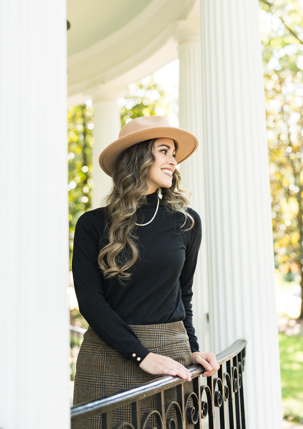 Black and gold turtleneck discount